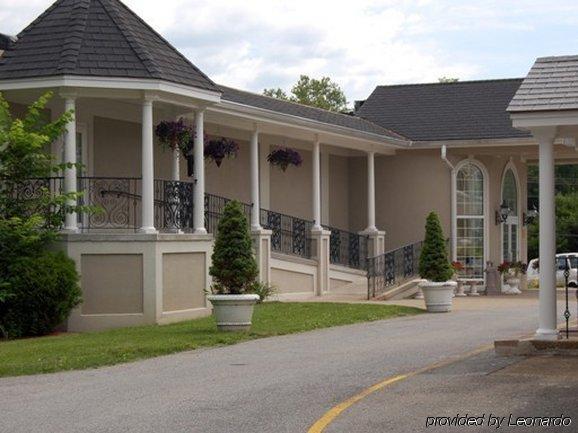Inn At Arbor Ridge Hotel And Conference Center Hopewell Junction Exteriör bild